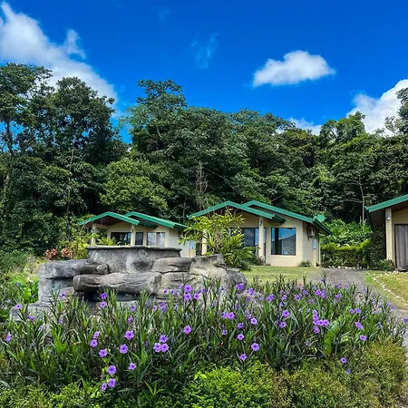 Arenal Roca Suites